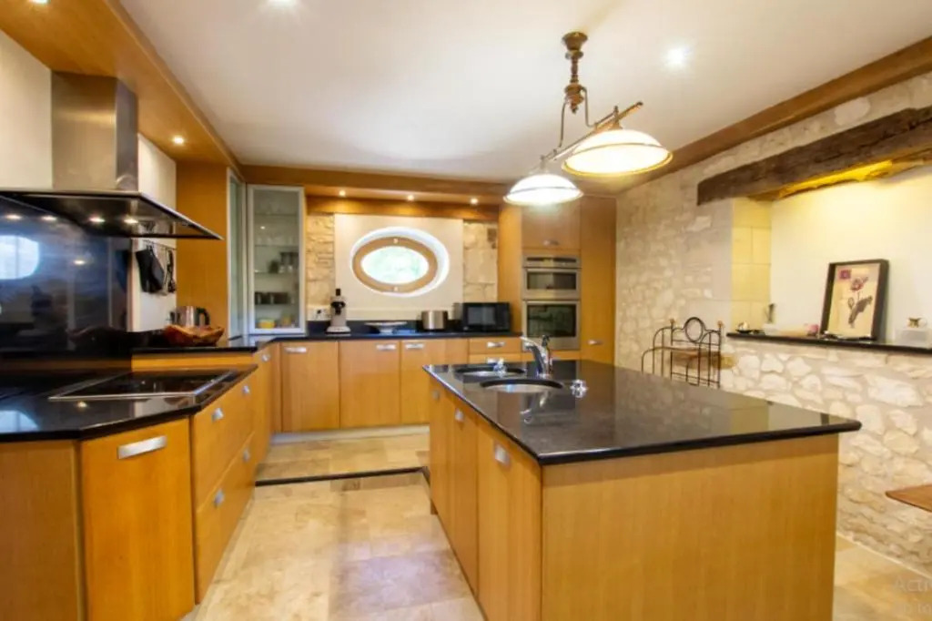 Villa confortable à Carlux avec piscine privée et jardin