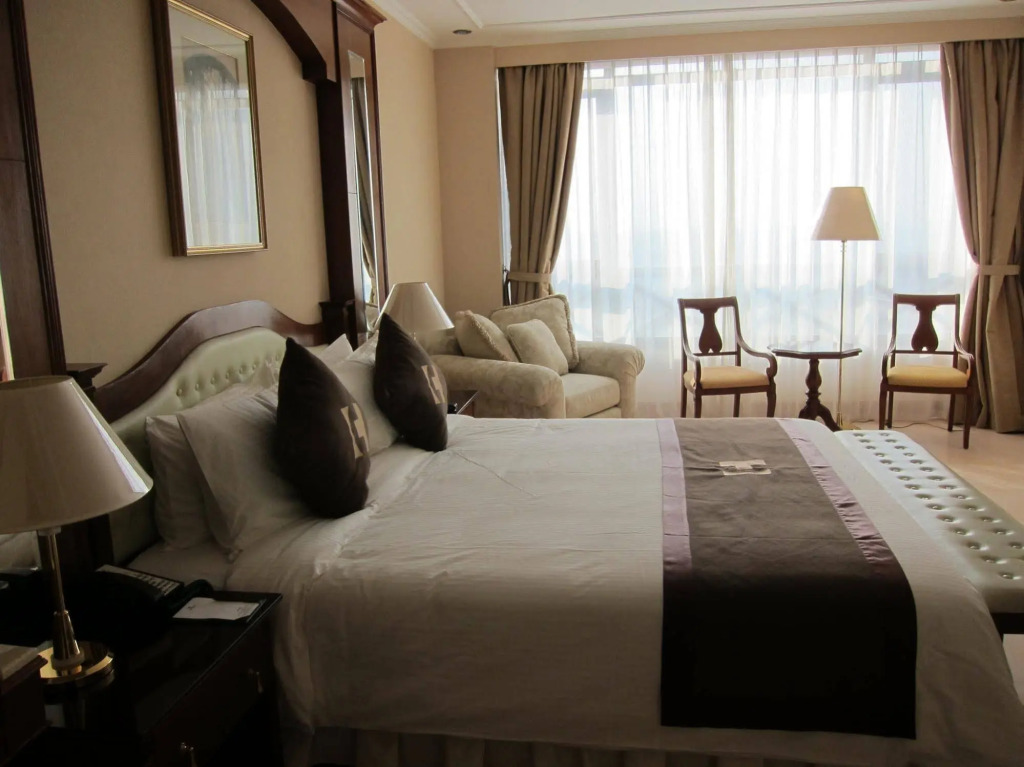 Clifford Hotel