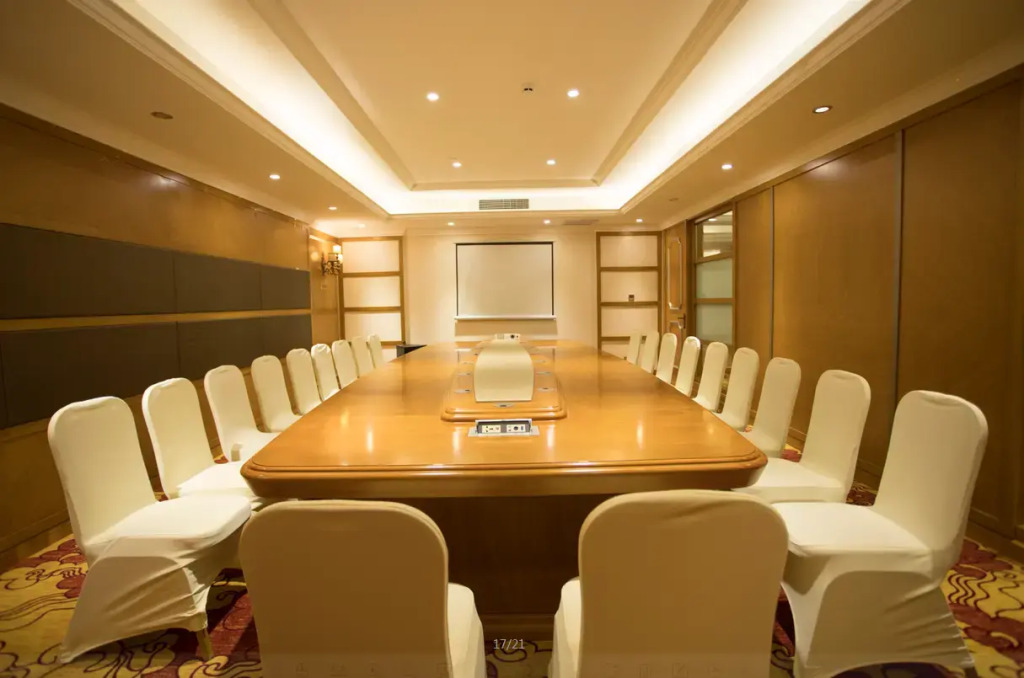 Rui Zhi Hotel