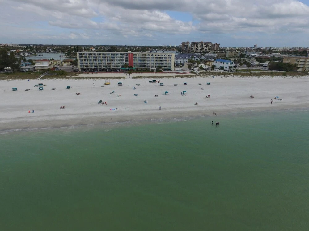 Cozy 5th Floor Waterview Condo