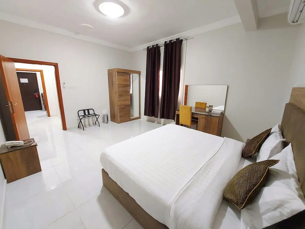 Iwan alandalusia hotel suites AlRehab
