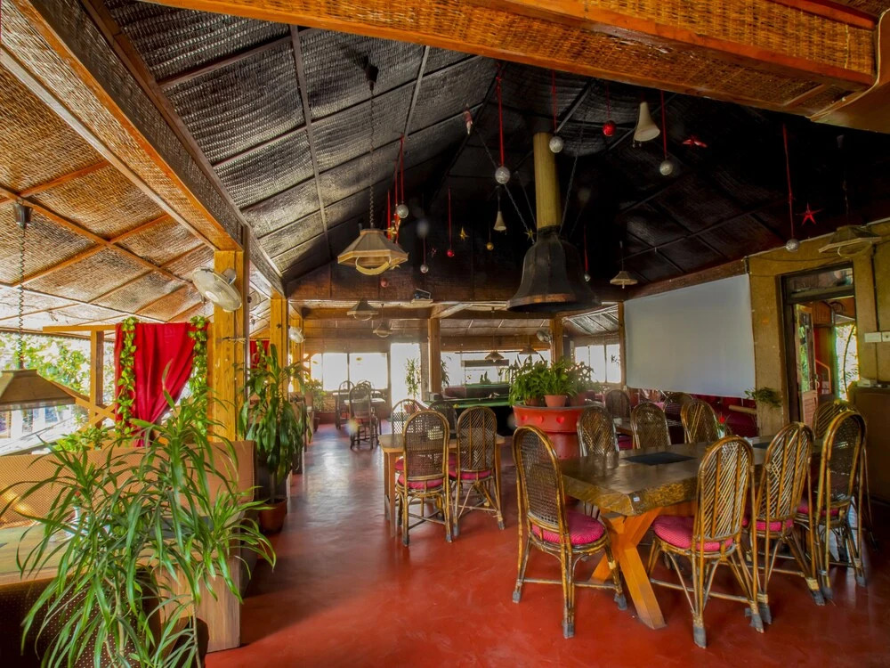 Oyo 301 Hotel Monal