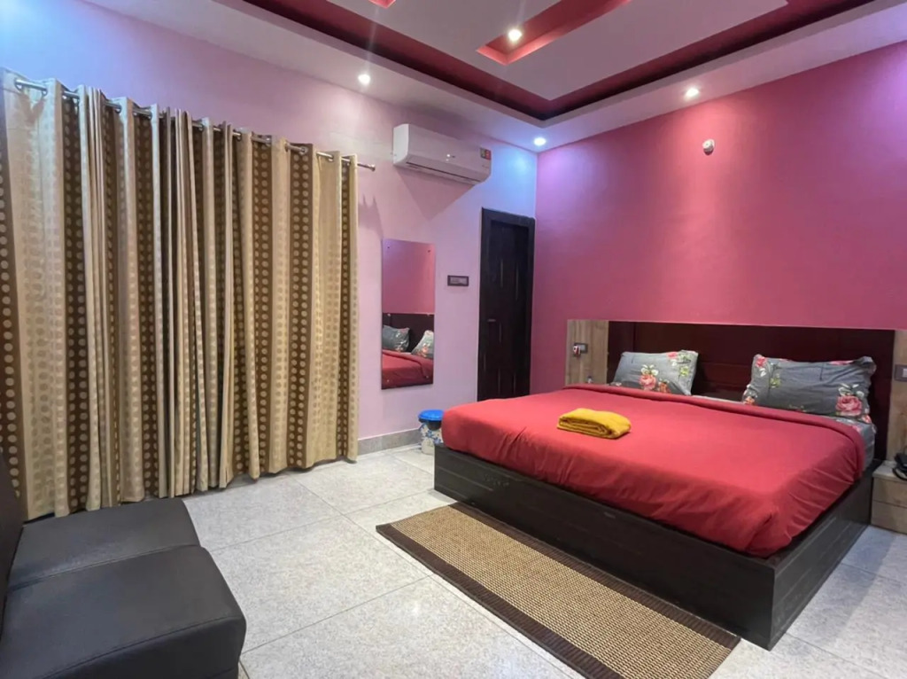 Hotel Shivruun