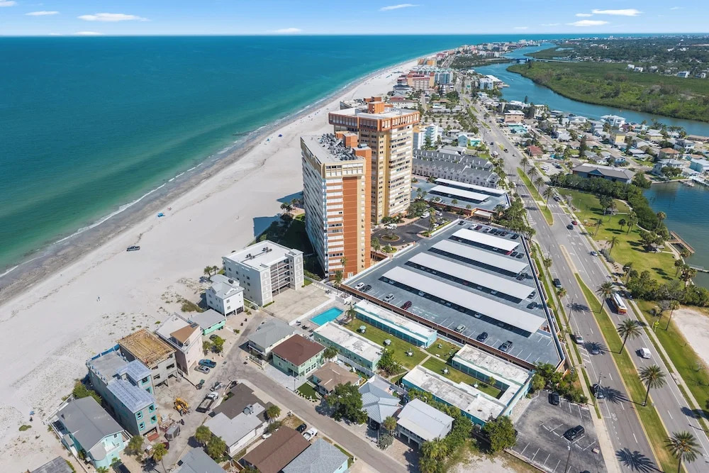 Beachfront Condo: Redington Shores Retreat!