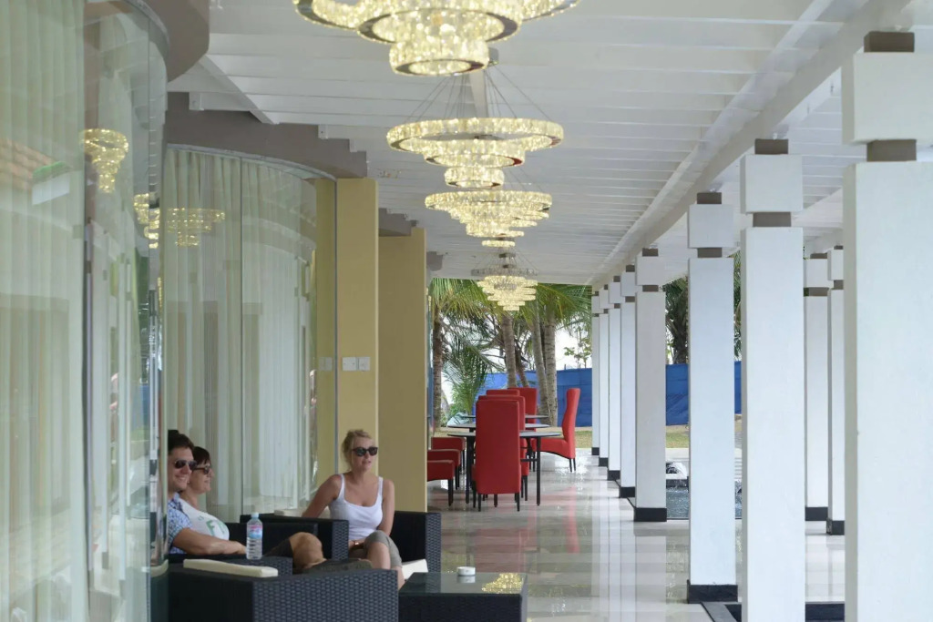 Ceylon Sea Hotel