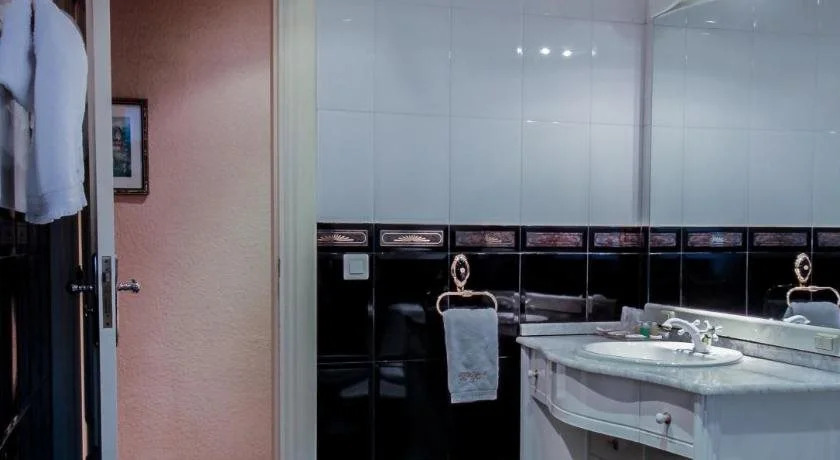 Hostal Goya Suites