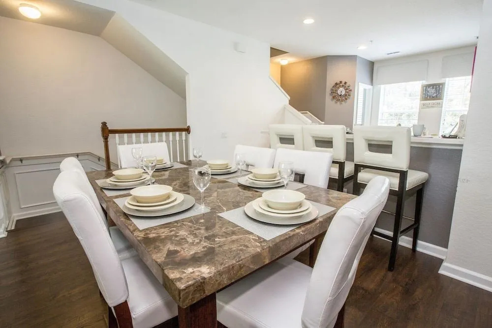 Tropical Dreams Townhome 3 Bedroom Condo by RedAwning