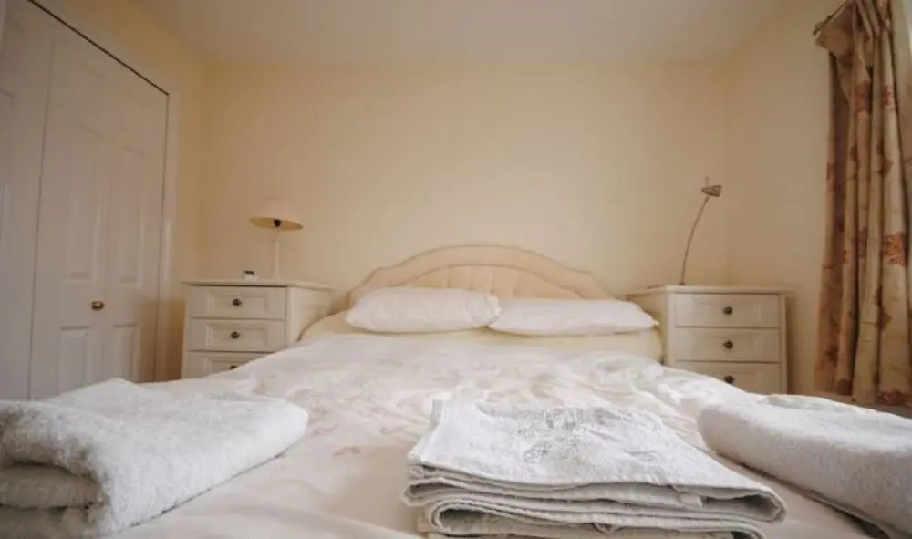 Oak Tree Cottage, Chichester 402120
