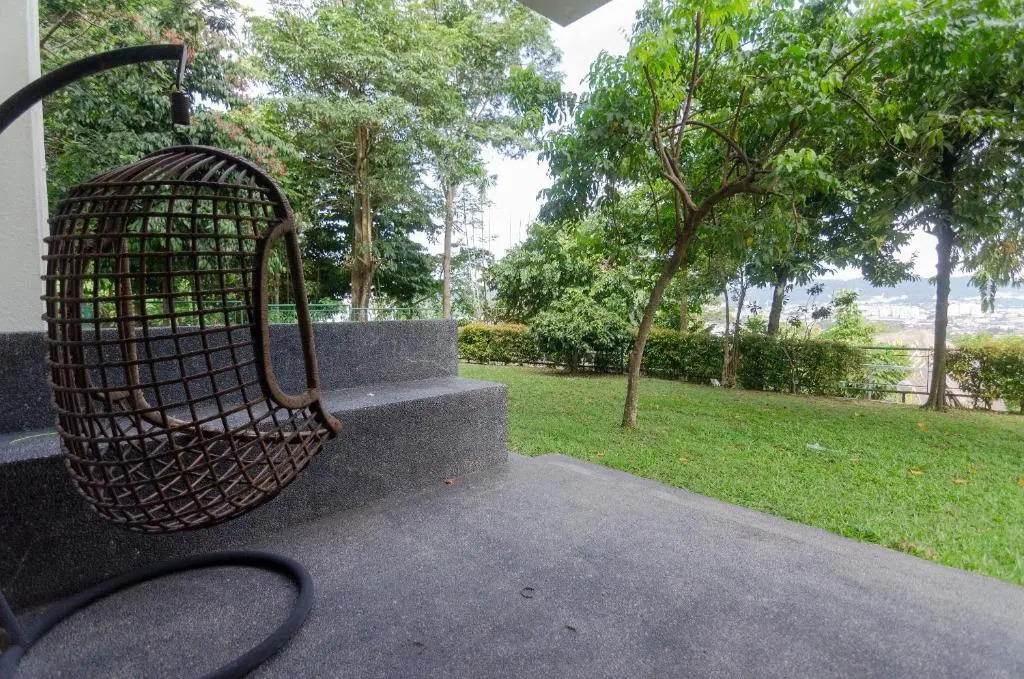 A Comfy & Cozy 2BR Home in Ukay Heights