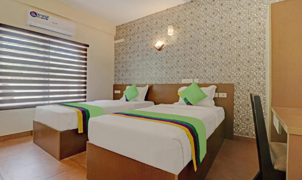 Treebo Golden Terminal Kochi Airport With Swimming Pool
