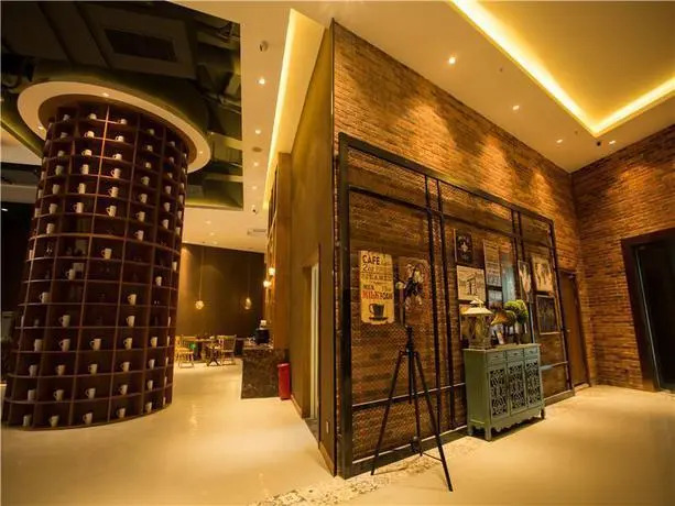 James Joyce Coffetel (Shishi Gold Coast)
