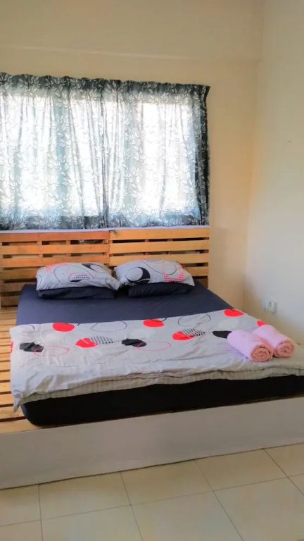 Cozy Broga Pallet TiaraEast