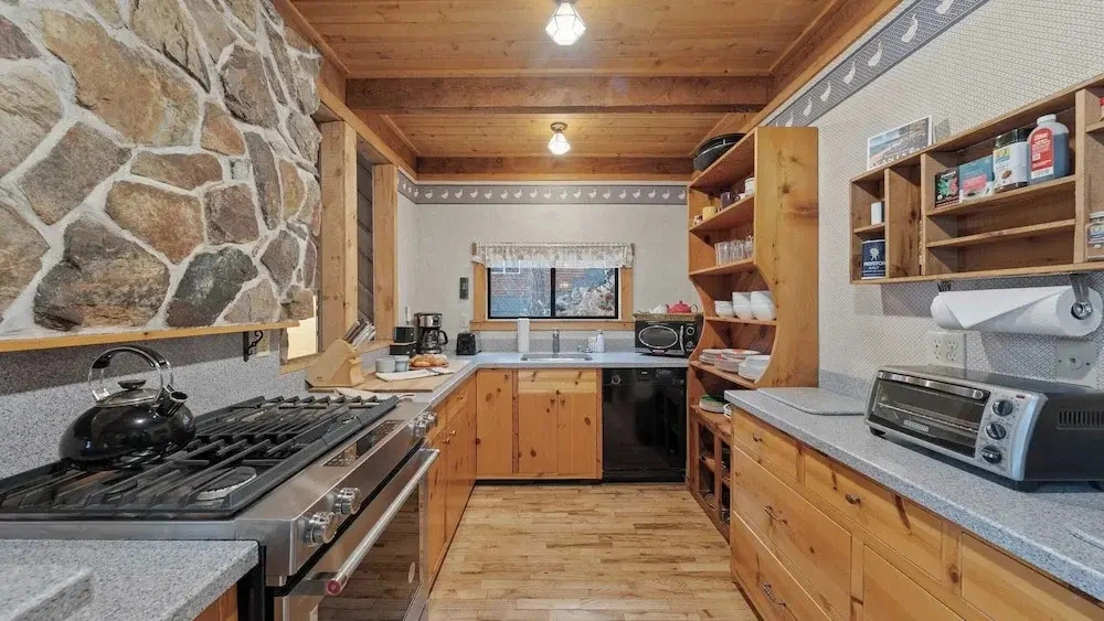 Cozy Donner Lake Cabin w/ Kayaks, Forest Views, Fireplace & Quick Ski Resort Access Donner Lake Refuge by Avantstay