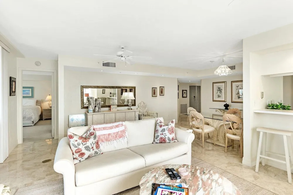 Ocean Harbor by Distinctive Beach Rentals