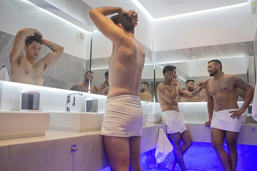 Spartacus hostel boutique for men