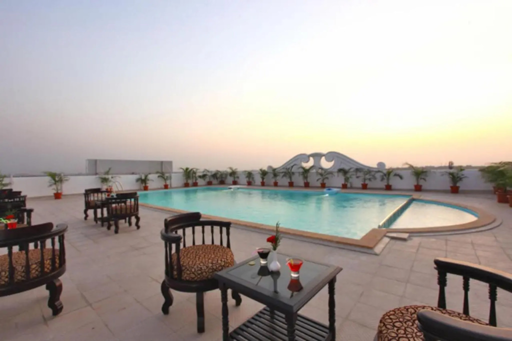 Hotel Airlink Castle