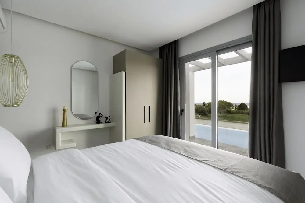 Gennadi Residences