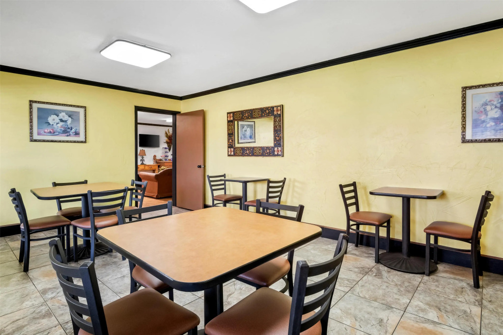 Americas Best Value Inn Midlothian