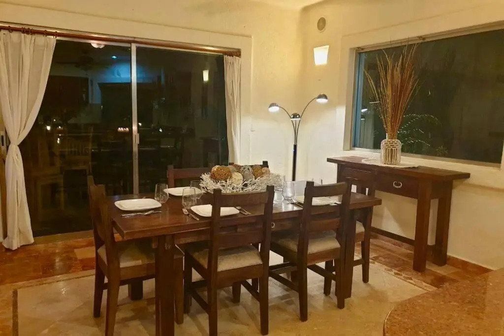 Casa Alexandra 4BR -10min 5ta y Playas! SLEEPS 11