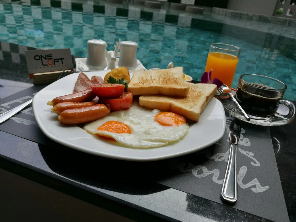 OneLoft Hotel