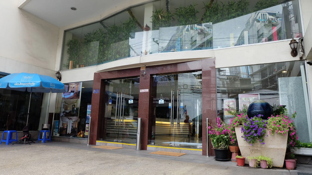 Grand Business Inn