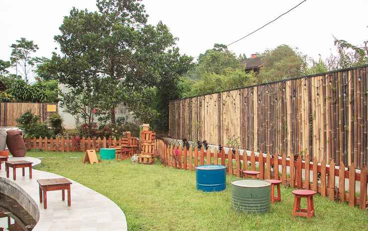 Villa Rone - Spanish Garden Vibe in PUNCAK
