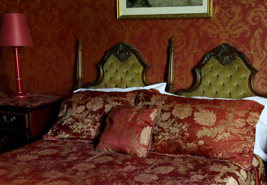 Shakespeare Hotel Surry Hills