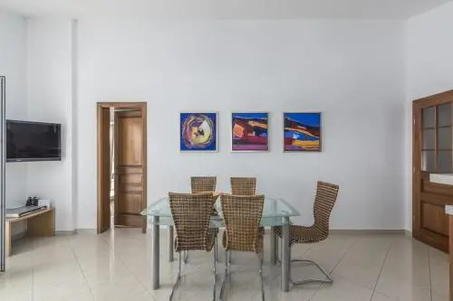 Apartment Larsen