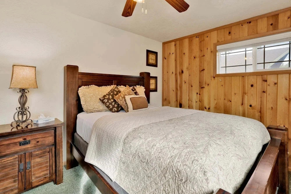 2620- Brownie Resort Retreat