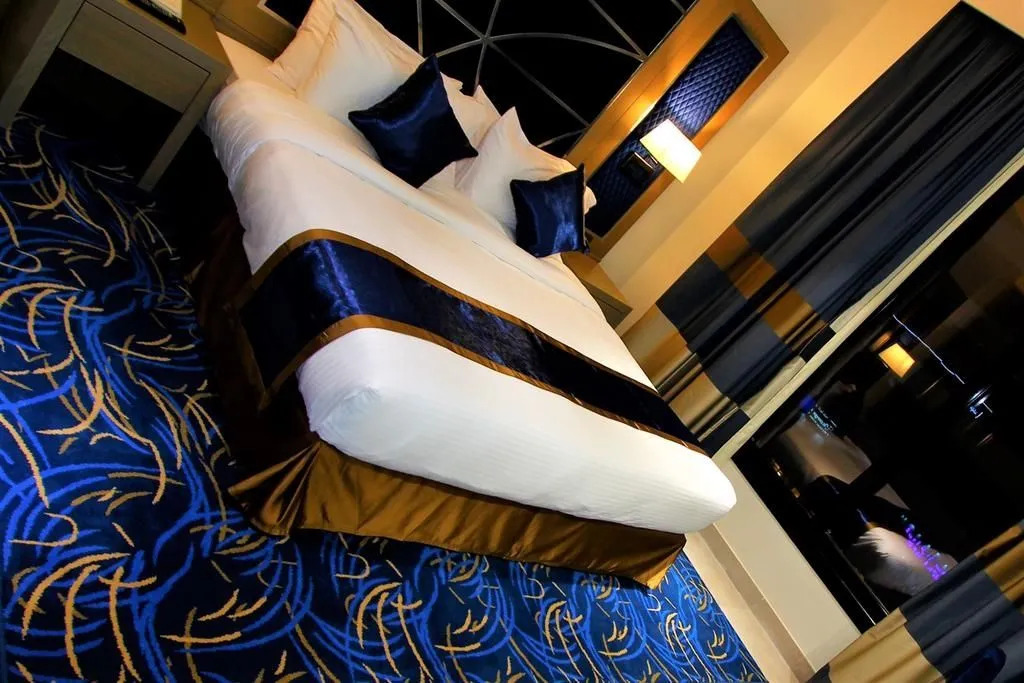 Diwan Residence Hotel Alnaeem