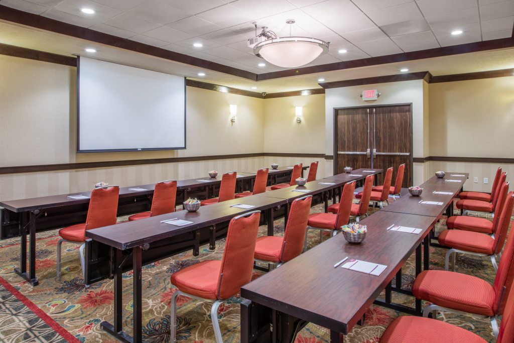 Crowne Plaza Anchorage-Midtown by IHG