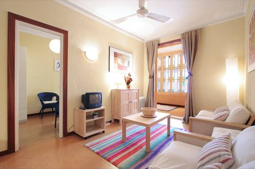 Rent a Flat in Barcelona Arc de Triomf