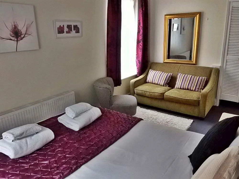 Windsor Lodge Hotel