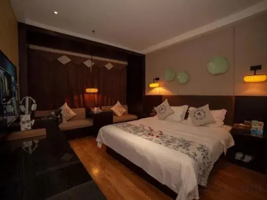 Crystal Pudi Hotel (Jingdezhen Zhushan Dongshi Huangyao)