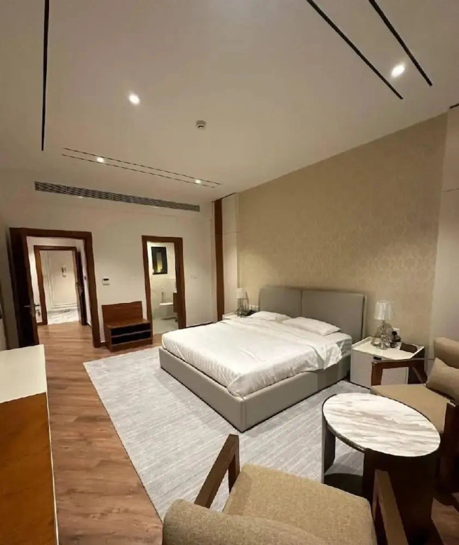 Alyas Hotel