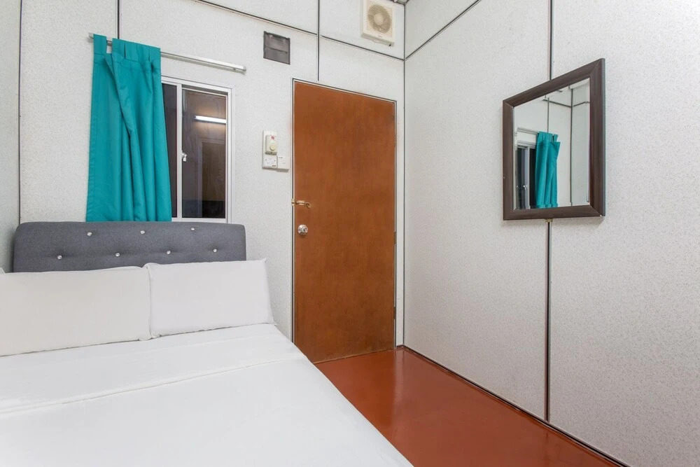 Musafir Transit Hotel by OYO Rooms