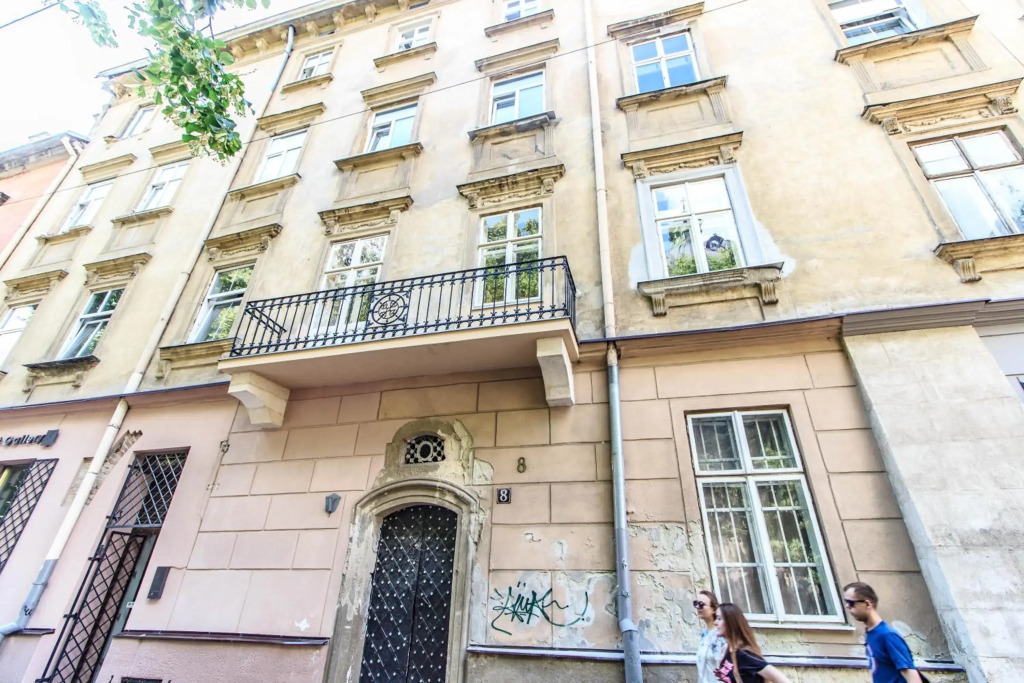 Dominicana l Apartments l Lviv Historical City Center