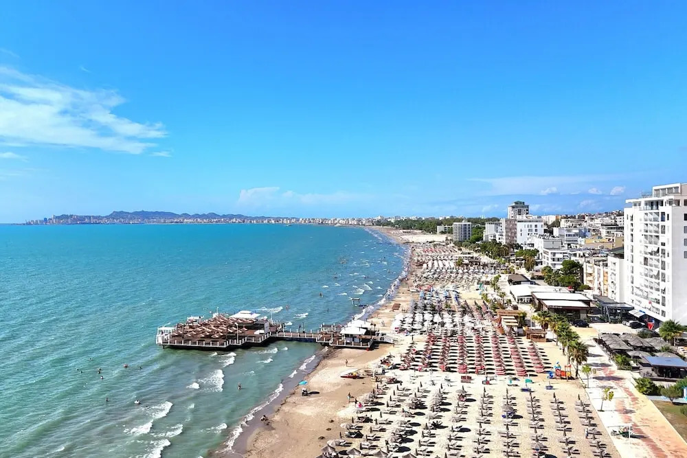 Brisa Del Mar Beachfront Apartment 116