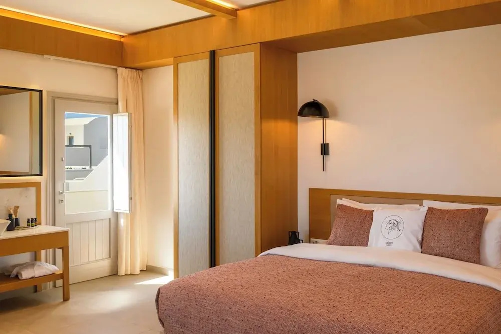 Safrani Suites