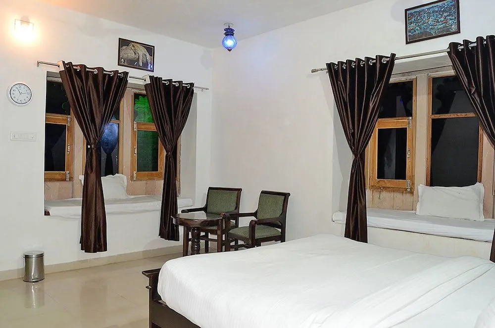 Sadanira Resort