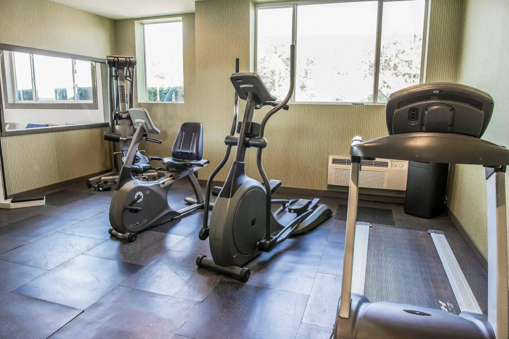 Comfort Inn & Suites Butler