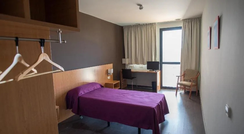 Hostal Mediterranea