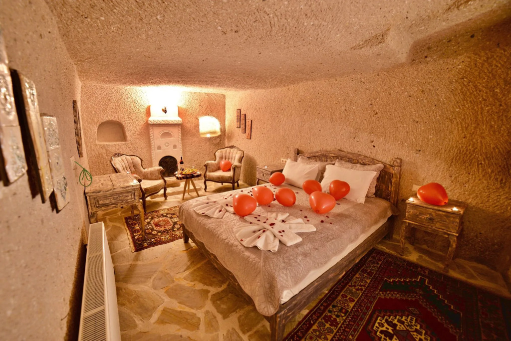 Valley Inn Cave Hotel