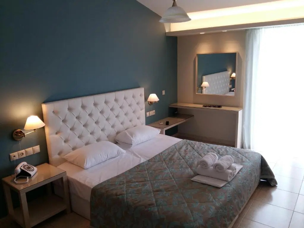 Viaros Hotel Apartments