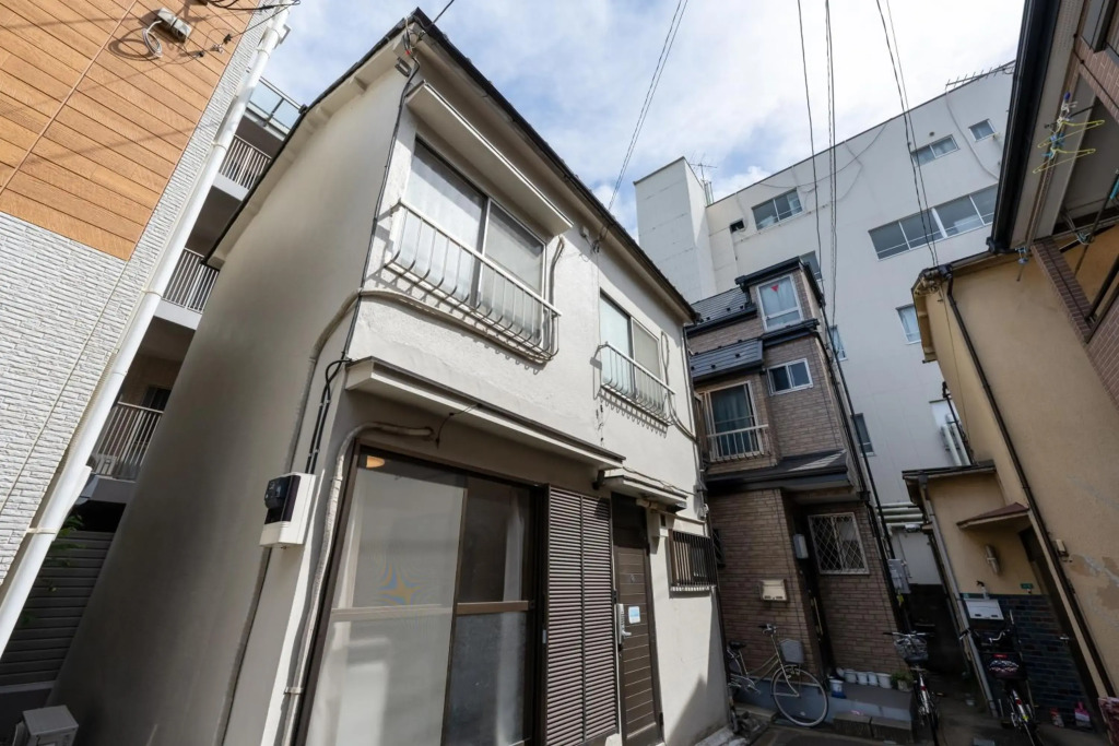 一棟貸し宿, 東京一之江ハウス6名定員, 家族歓迎, 無料wifi, ディズニーバス38分, 駐車場ありません