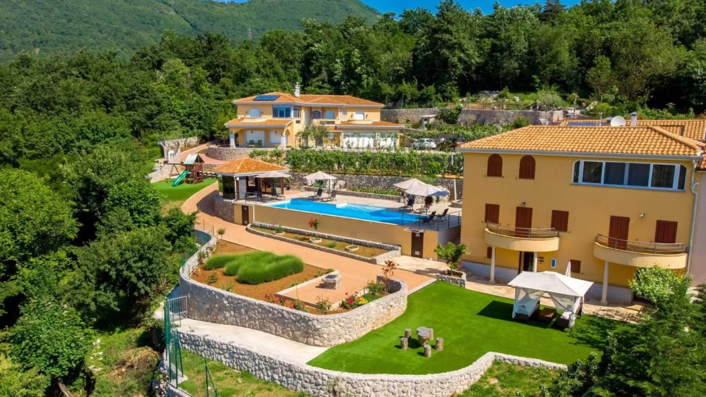 Apartments Villa BV