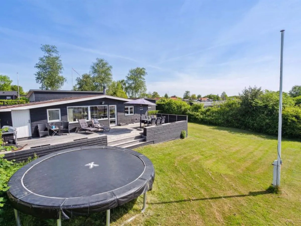 "Thrugils" - 200m from the sea in SE Jutland