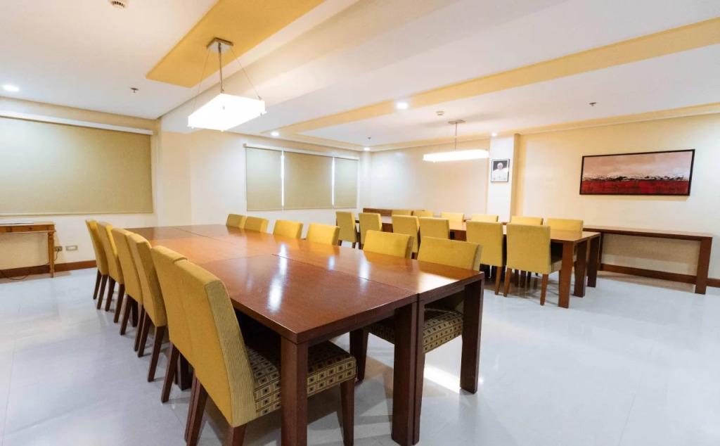 RedDoorz Plus near Vito Cruz Manila