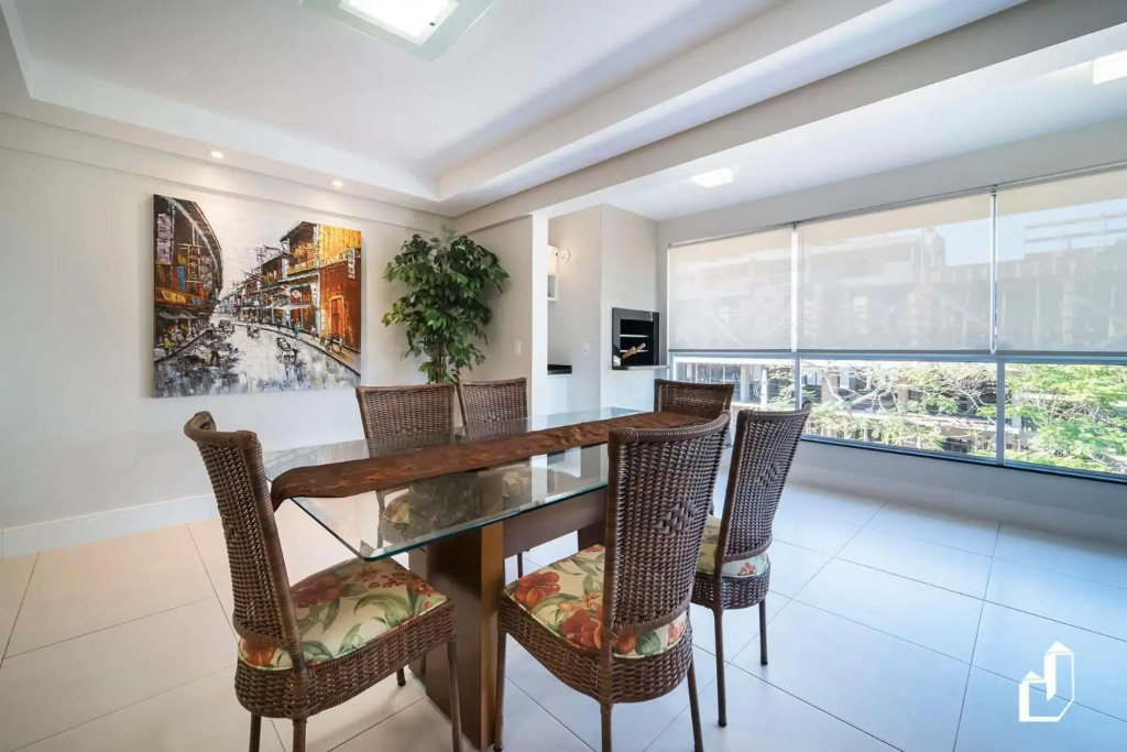 Apartamento amplo e com todos os ambientes climatizados