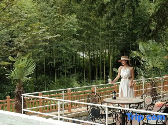 Yunshang Grassland·HilingCamp Mountain Xiashanshe Mountain Wild Hot Spring Holiday Beauty